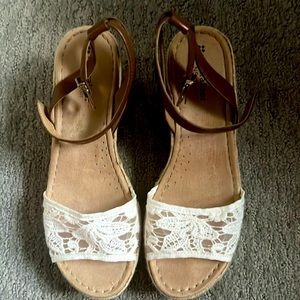Naturalizer Heels. Size 8.5